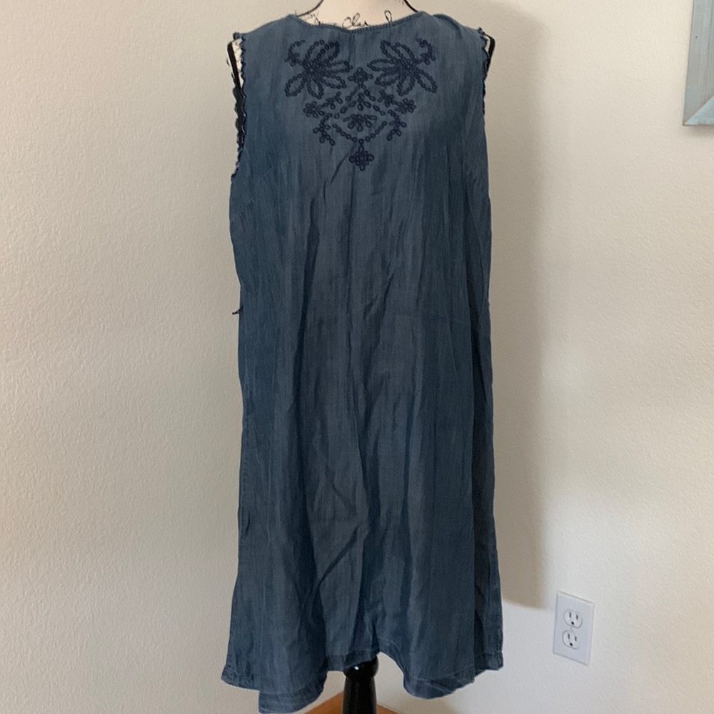 Bundle 2 for $12- Liz Claiborne dress